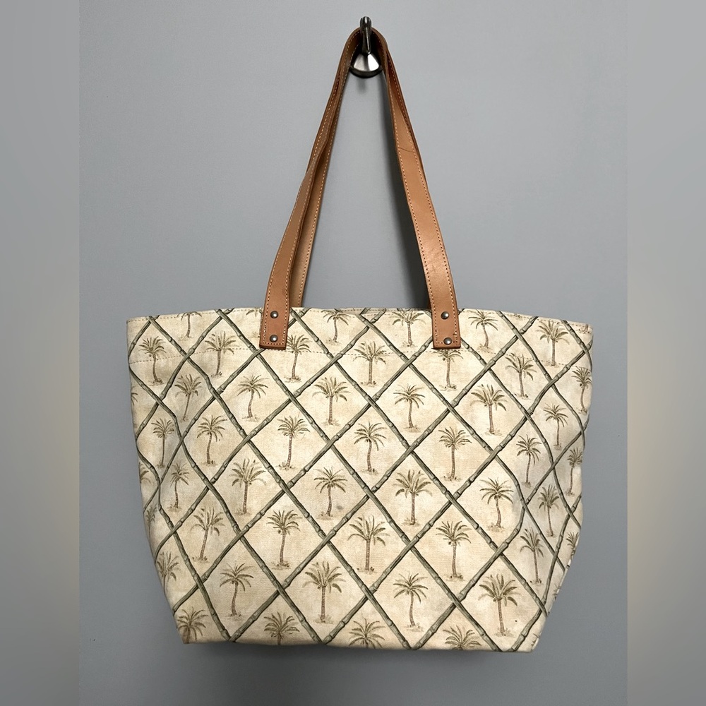 Accessories Unlimited beige canvas tote with palm trees in bamboo grids